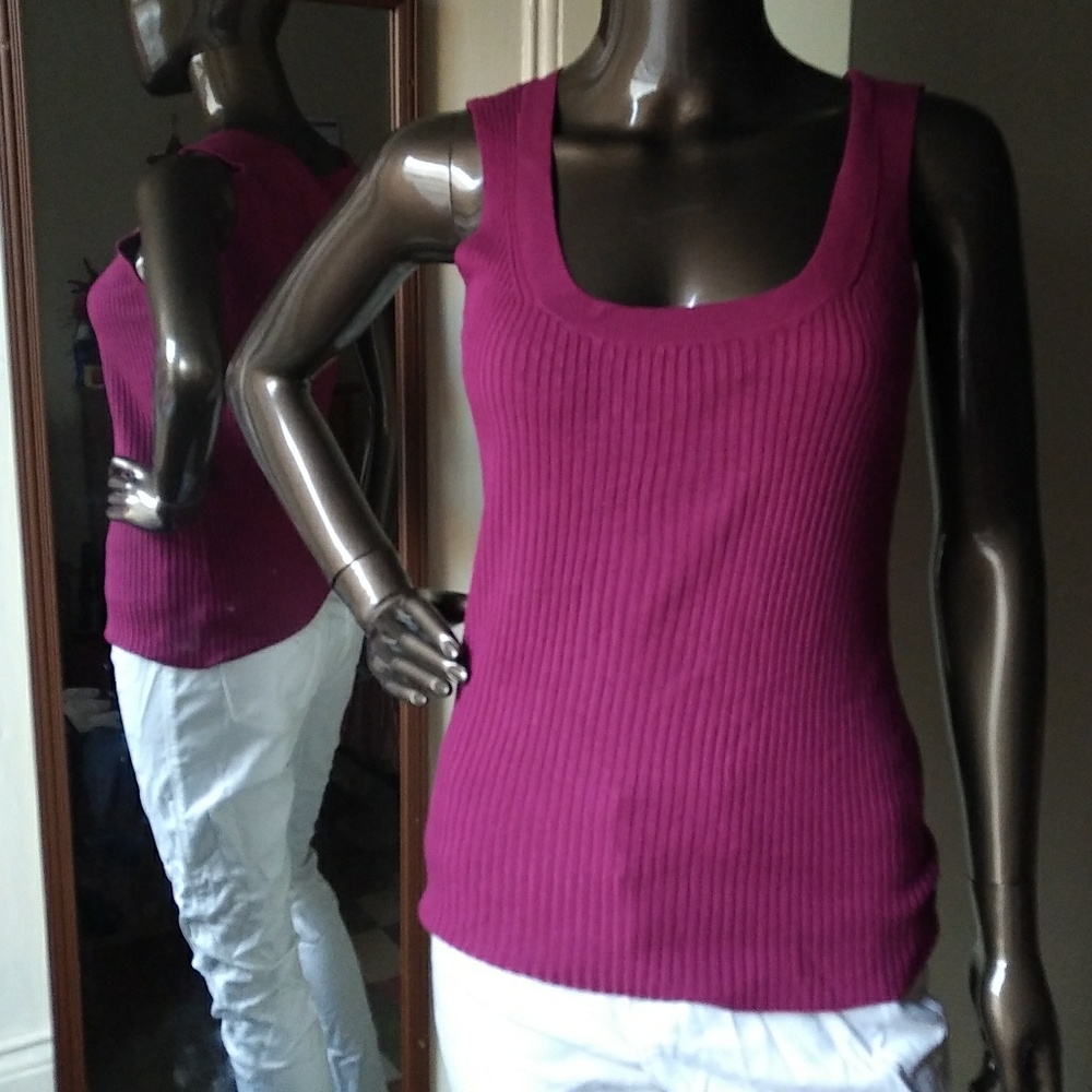NY&Company sleeveless sweater top | size large